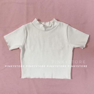 Áo croptop trắng cổ bèo