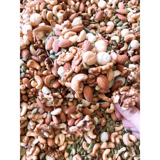 500g Hạt mix (5 loại hạt: hạnh nhân, macca, óc chó,hạt điều, bí)