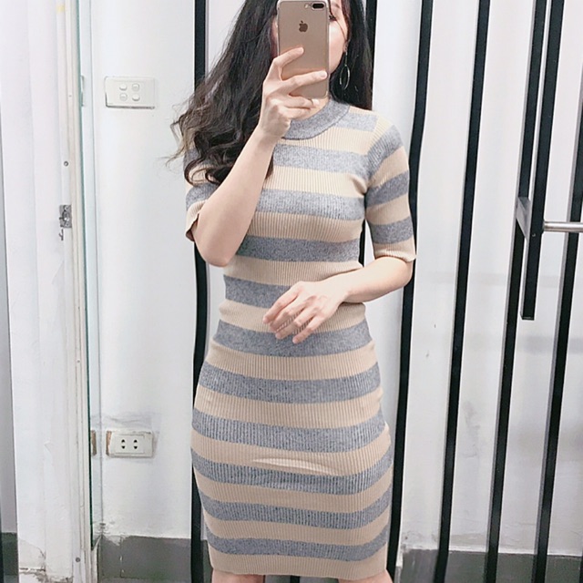 Váy len body
