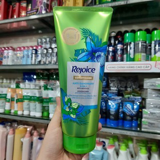Dầu xả Rejoice sạch gàu 3 trong 1 320ml