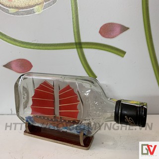 [Quà tặng] Mô Hình Thuyền Gỗ Trong Chai Thủy Tinh Nhỏ - Buồm đỏ - Thủ công mỹ nghệ bằng tay