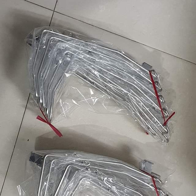 Baga giữa Hayate