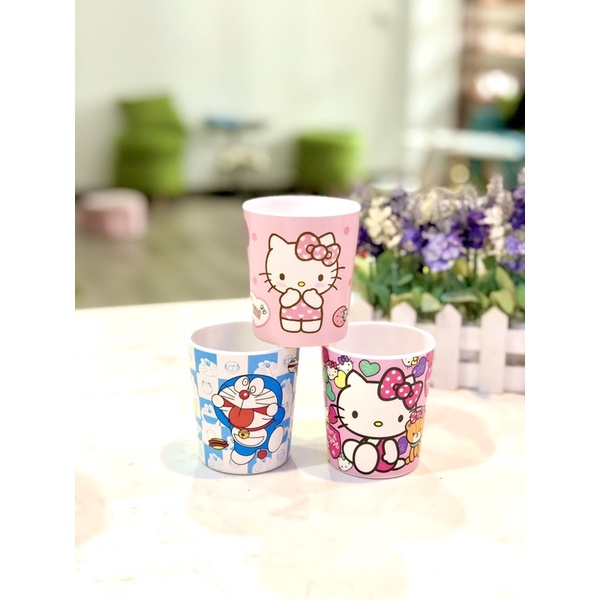 Ly 200ml HelloKitty Doreamon
