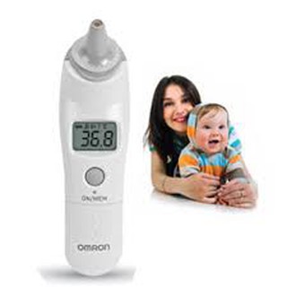 Nhiệt Kế Điện Tử Đo Tai Omron TH-839S chính hãng