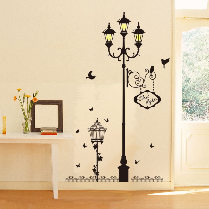Decal dán tường Cột đèn vàng