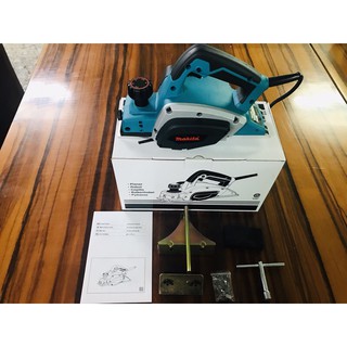 MÁY BÀO GỖ 82MM MAKITA KP0800 620W NEW 100%