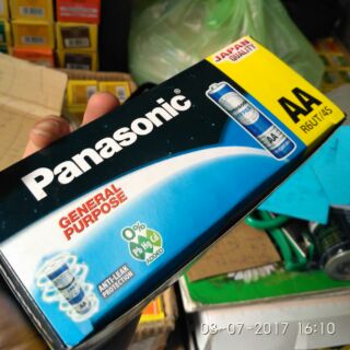1 hộp 60 viên Pin Panasonic AA