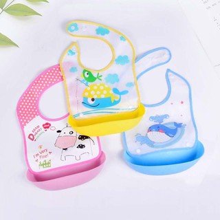 Yếm ăn bé có máng nhựa  siêu cute (được chọn mẫu)