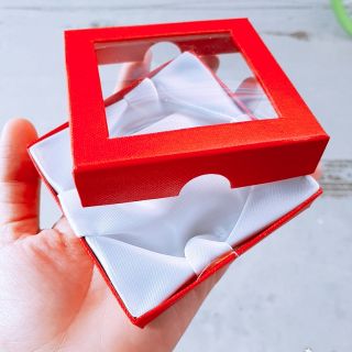 HỘP ĐỰNG QUÀ XINH XẮN 8.5×8.5×2 CM