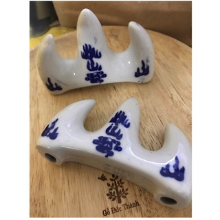 Gác bút chữ Sơn (sứ)