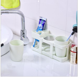 Hộp Đựng Bàn Chải Kem Đánh Răng Kèm 2 Ly Tiện Ích
