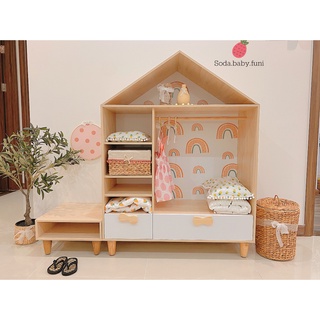 .. Tủ áo hình ngôi nhà gỗ công nghiệp MDF màu gỗ kích thước ngang 90cm hoạ tiết trái tim mã 001