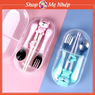 Đũa tập ăn dặm cho bé hình gấu vô cùng đáng yêu gồm đũa - thìa - dĩa (có hộp)