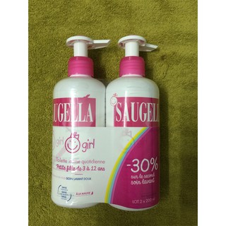 Dung dịch vệ sinh cho bé gái saugella