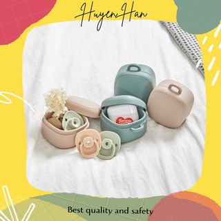 Ti giả Moyuum Hàn Quốc [Chính hãng]  silicon cao cấp, chống hô, chỉnh nha, hộp đựng ti giả Moyuum đủ size