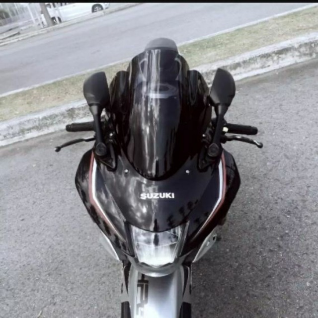 kính chắn gió GSX