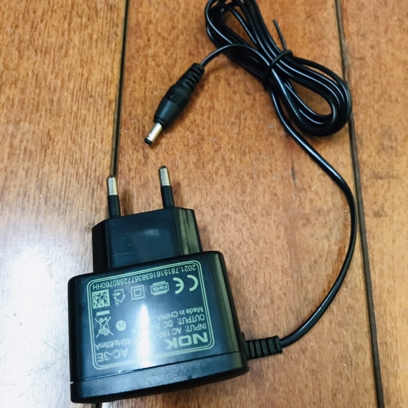 Sạc Nokia chuôi lớn