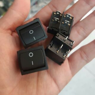 Công tắc ON/OFF ampli loại tốt , giá 5 cái 60k , có 4 chân