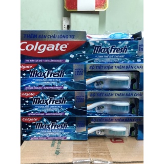 Kem đánh răng Colgate Maxfresh hương bạc hà 230g/hộp tặng bàn chải đánh răng Colgate Triple Action