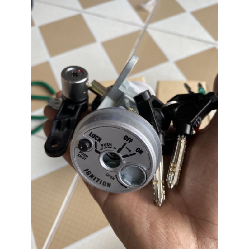 Ổ Khóa ex gắn sirius.