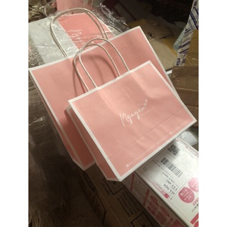 combo túi giấy của e nguyên gồm 2 size 20x27x8,5 cm 15x18,8x6,8 cm