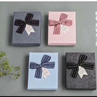 Hộp Đựng QUà 14,5- 11,5-3,6cm( Lấy Mẫu Ngẫu Nhiên)