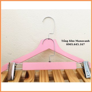 Móc Áo Nữ Gỗ Hồng Xinh Xắn Cho Shop