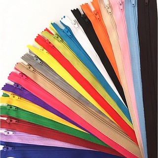 1 dây kéo HKK 18cm các mầu