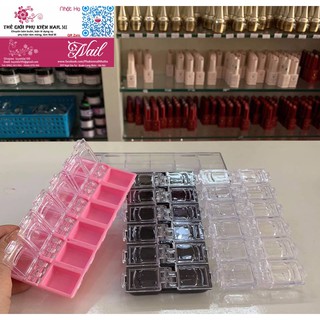 Hộp Đựng ĐÁ, CHARM, PHỤ KIỆN TRANG TRÍ NAIL 12 Ô Có nắp  - Lẻ 1 Cái