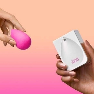 Kem nền BeautyBlender