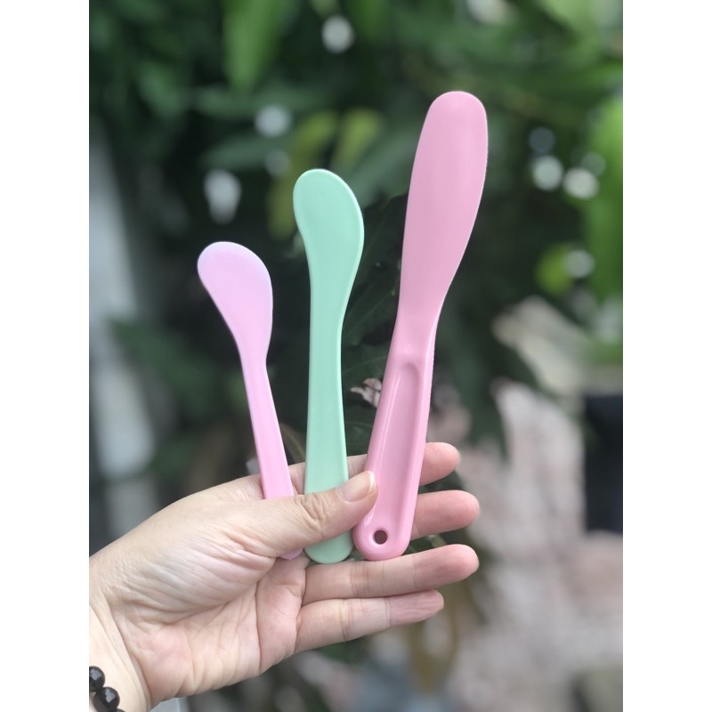 Thìa trộn mặt nạ