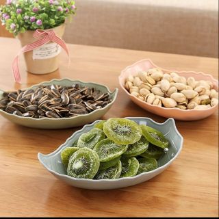 Dĩa hình chiếc lá đựng hoa quả, thức ăn bằng nhựa sáng tạo