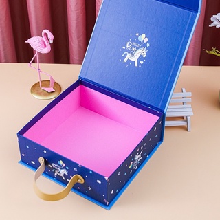 Hộp đựng quà cao cấp cho bé (Size 23.5 x 8.5 x 23.5cm).