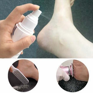 Nước xịt làm mềm gót chân, tẩy da chết chân