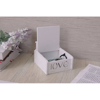 hộp đựng nữ trang và phụ kiện chữ LOVE