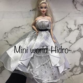 Búp bê Barbie model muse. Holiday Barbie. Búp bê Barbie chính hãng. Mã Muse A