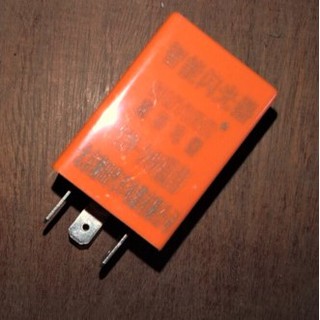 Rơ le xi nhan lắp cho tất cả các loại xe tàu chạy trung 12v 24v
