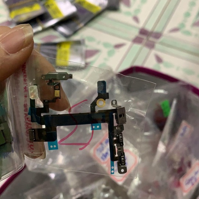 Cáp âm lượng iphone 5s