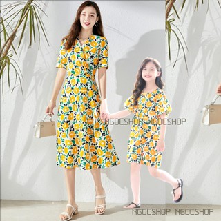 Váy đôi mẹ và bé gái hoa tiết hoa cổ chữ v sang chảnh ( giá mẹ và bé)