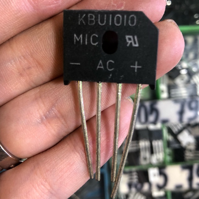 Diode cầu 10A - KBU1010