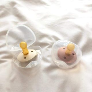 Ti ngậm, ti giả Bibs cho bé kèm hộp đựng ti - HÀNG CHUẨN HÀN