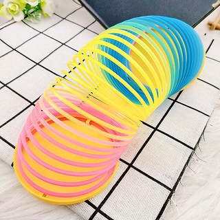 Đồ chơi tuổi thơ/Đồ chơi Lò Xo màu Cầu Vồng size lớn đường kính 7,6cm