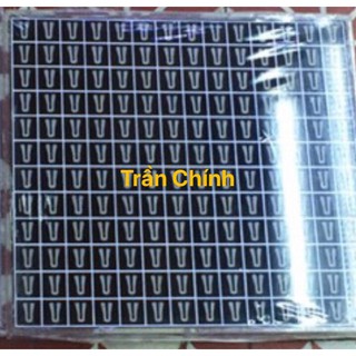 Khay mica trưng được 168 chiếc nhẫn,35 x 32cm có 3 màu, đỏ,đen,trắng