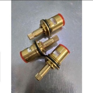 Lõi ti đồng dùng thay thế:  vòi rửa chén, ruột vòi lavabo, củ sen lạnh, ruột Vòi hồ nước,