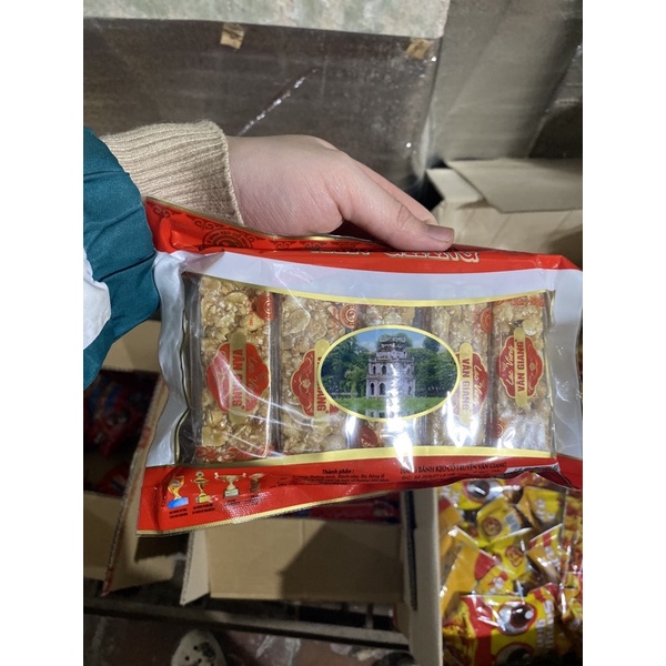 Kẹo lạc vân giang