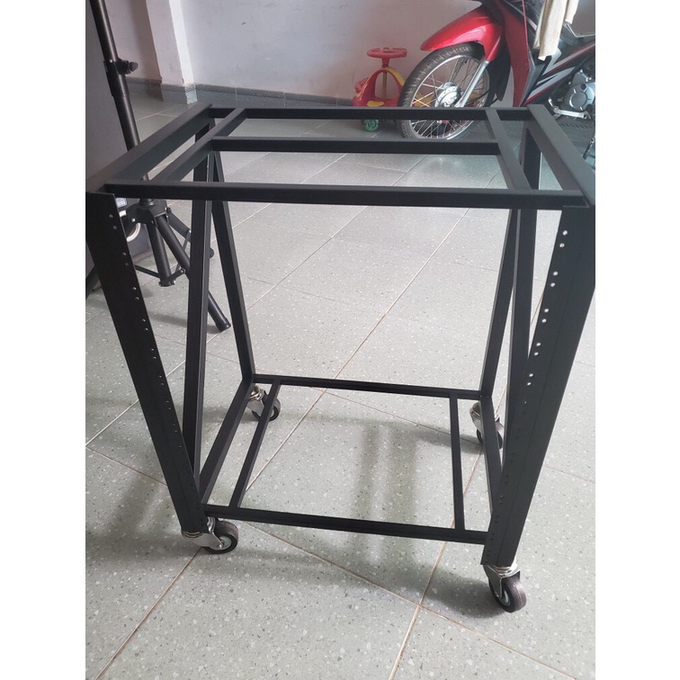 Kệ để main mixer micro ,Kệ sắt để đặt thiết bi âm thanh.