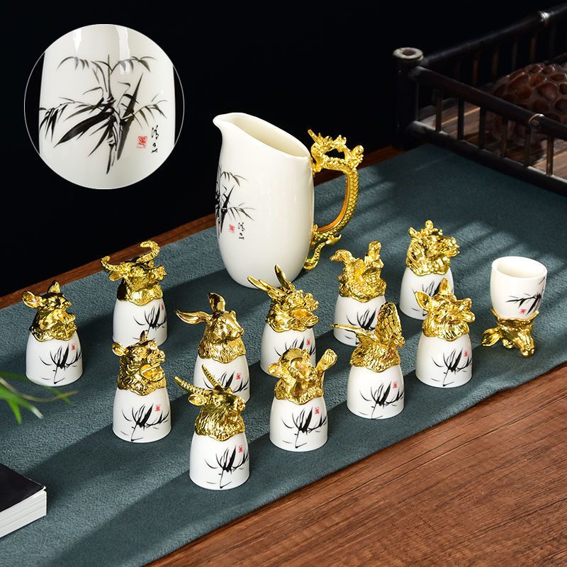 Bộ chén 12 con giáp độc lạ
