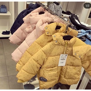 Áo khoác zara màu vàng chấm bi lót nỉ cho bé gái