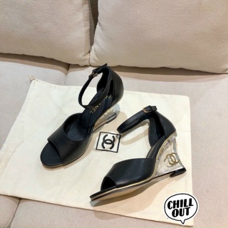 Sandal gót xuồng Chanell da lì đen vàng trắng kem