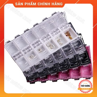Khay hộp 12 ngăn, có ngàm khóa chắc chắn (màu ngẫu nhiên)